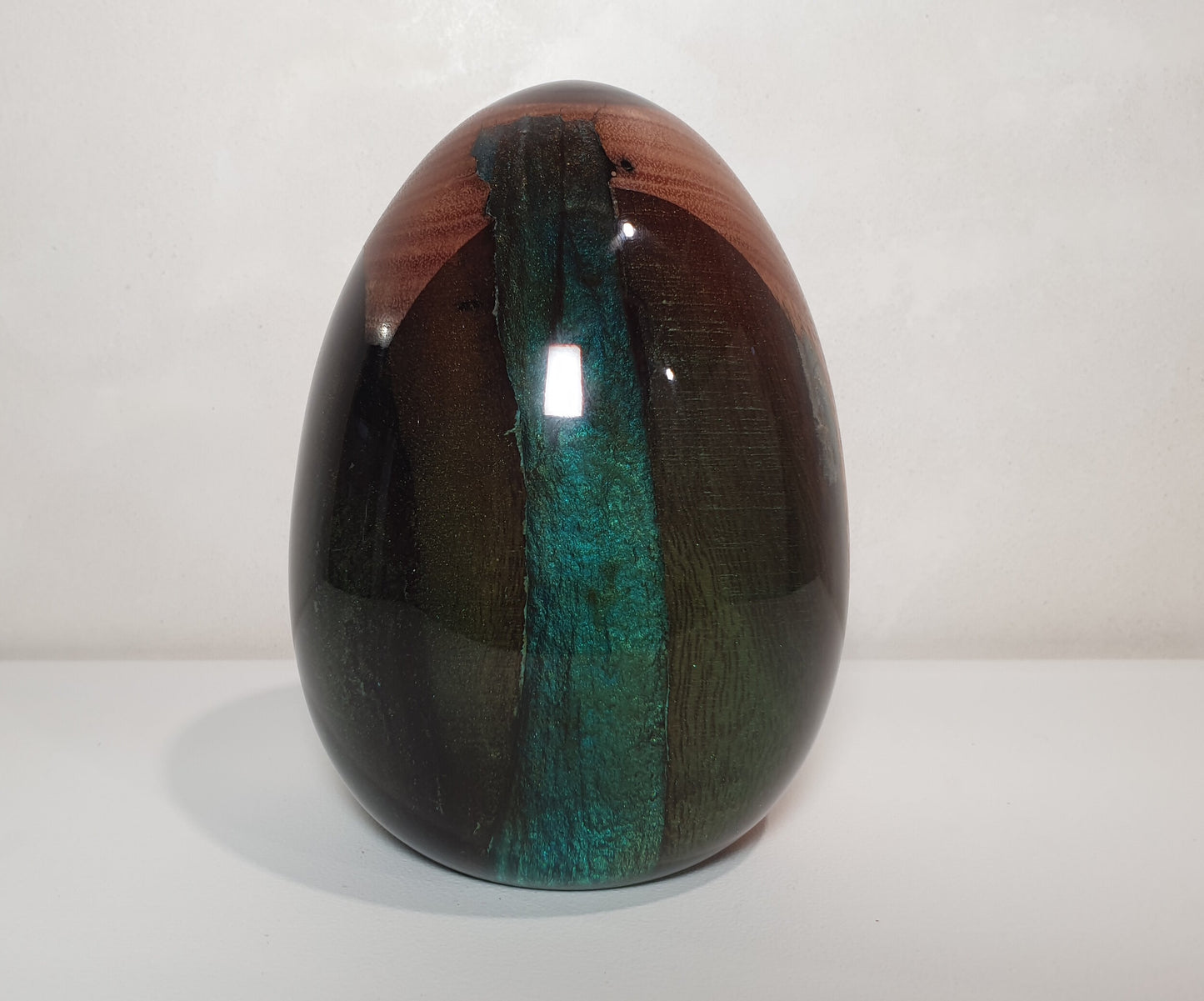 Eucalyptus & Green Metallic Resin Egg